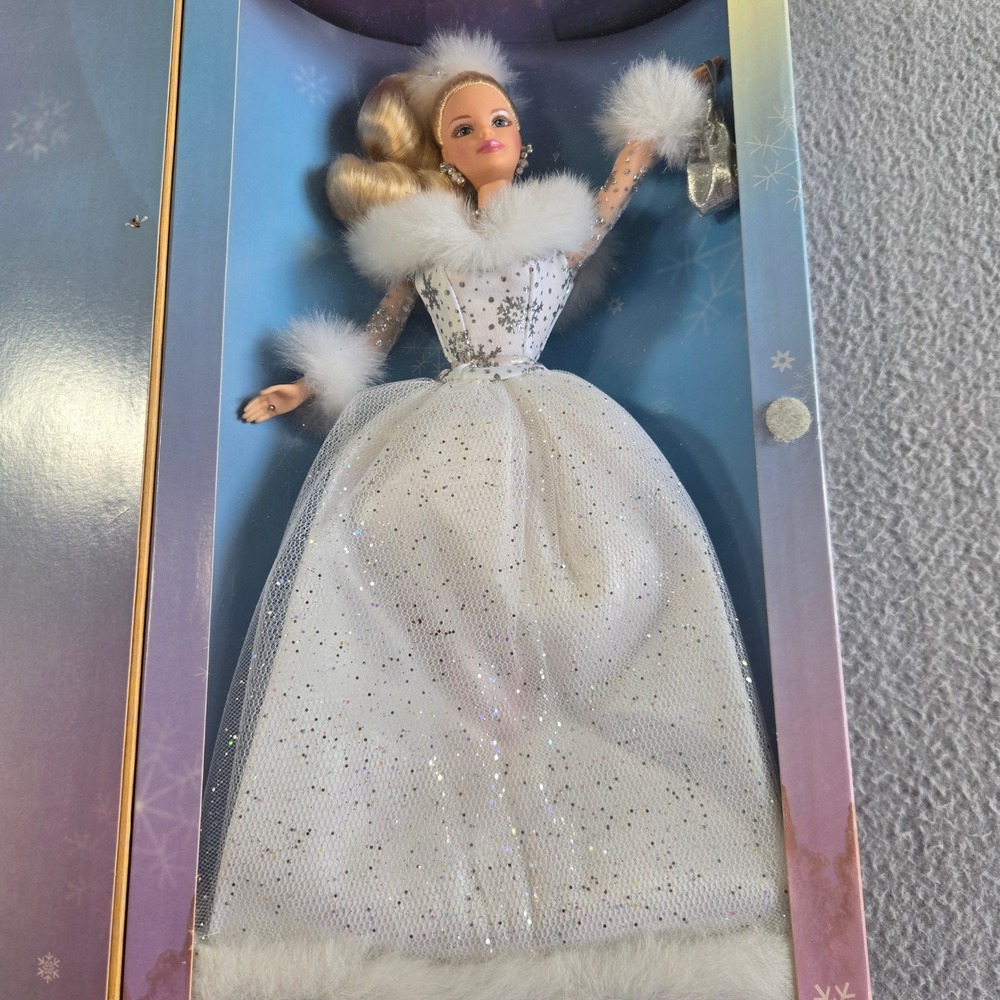Mattel Winter's Reflection Barbie Female 11.5in White Glitter Gown Faux Fur
